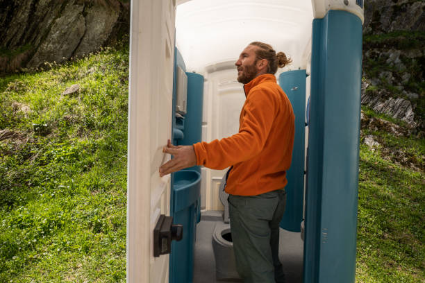 Best Best portable toilet rental  in Columbia Heights, MN